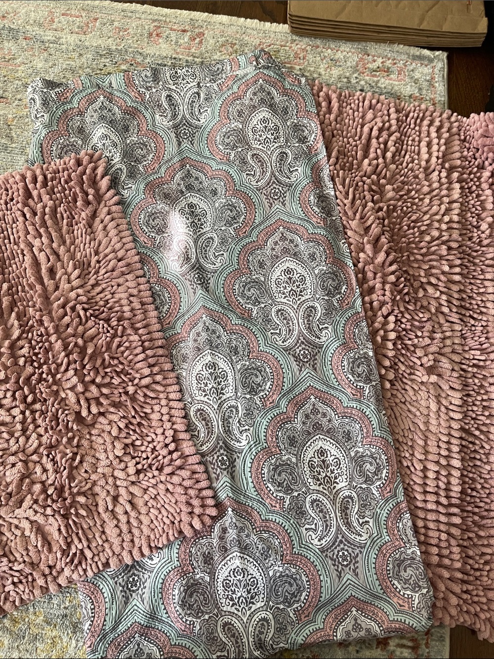 Soft Pink Paisley Shower Curtain - Unbranded with small and large rug